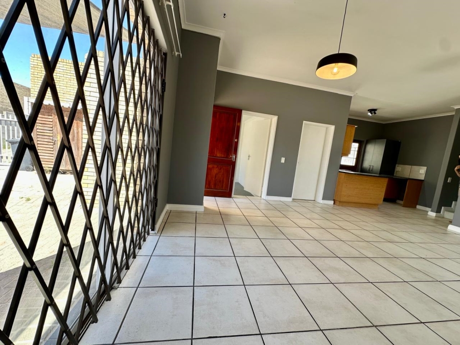 3 Bedroom Property for Sale in Normandie Western Cape